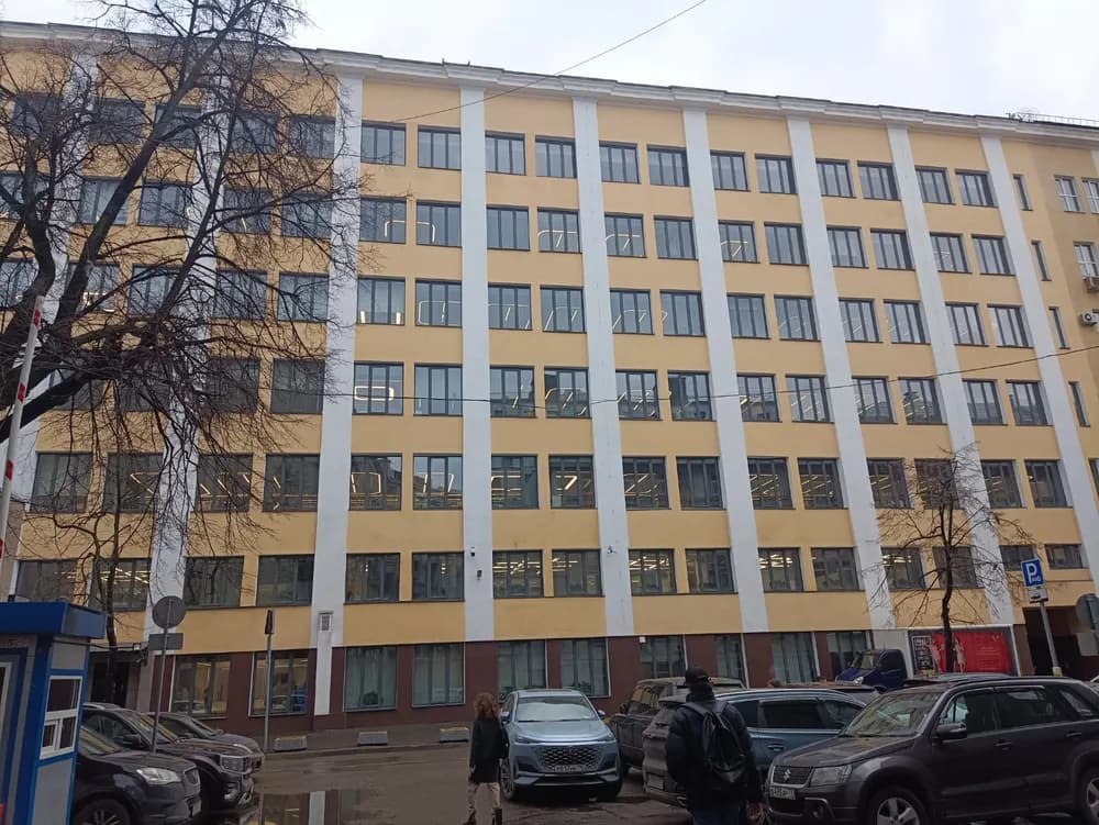 Здания — Установка бронирующей пленки класс защиты Р4А (600мкм), г. Москва. РосАтом — тонировка окон плёнкой SAFETY 24 mil (600мкм) бронирующая пленка  класс защиты Р4А в Москве